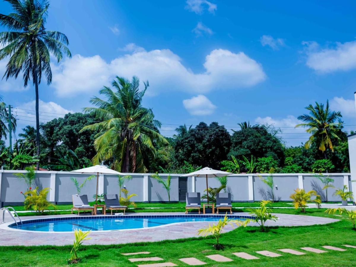 Homeland Bro Dar es Salaam Exteriör bild